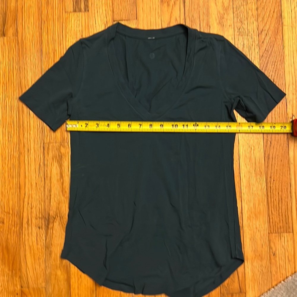 Blue lululemon love t v-neck
